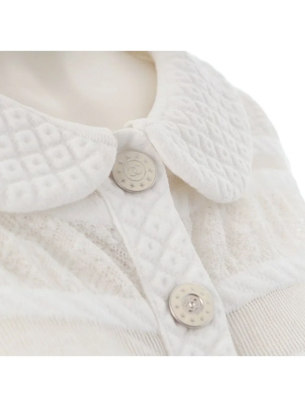 ★SOLD★ Chanel Cotton Lace Mesh Coco Button Blouse White 38 - Picture 7 of 10